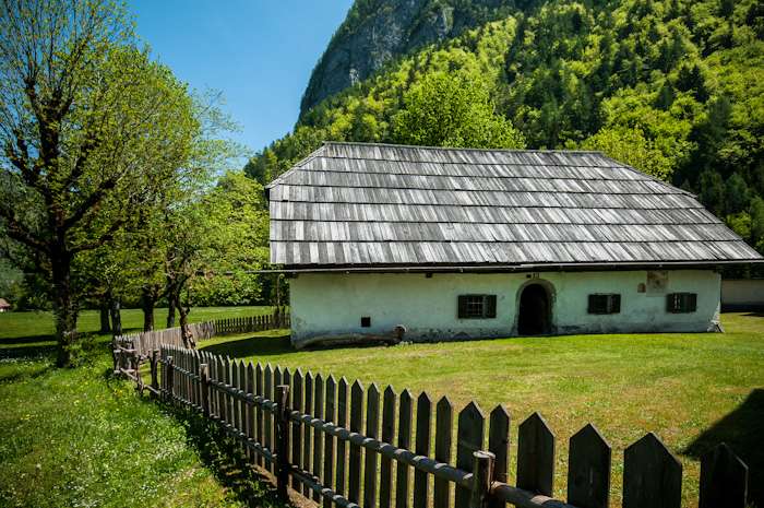 Pocarjeva domačija