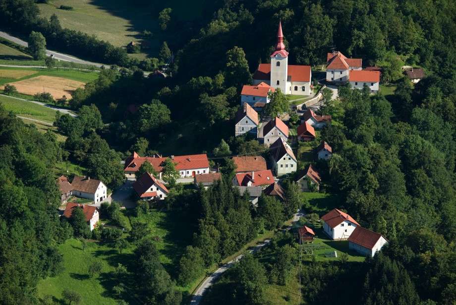 Pešpot Pilštanj in vodna učna pot Lesično