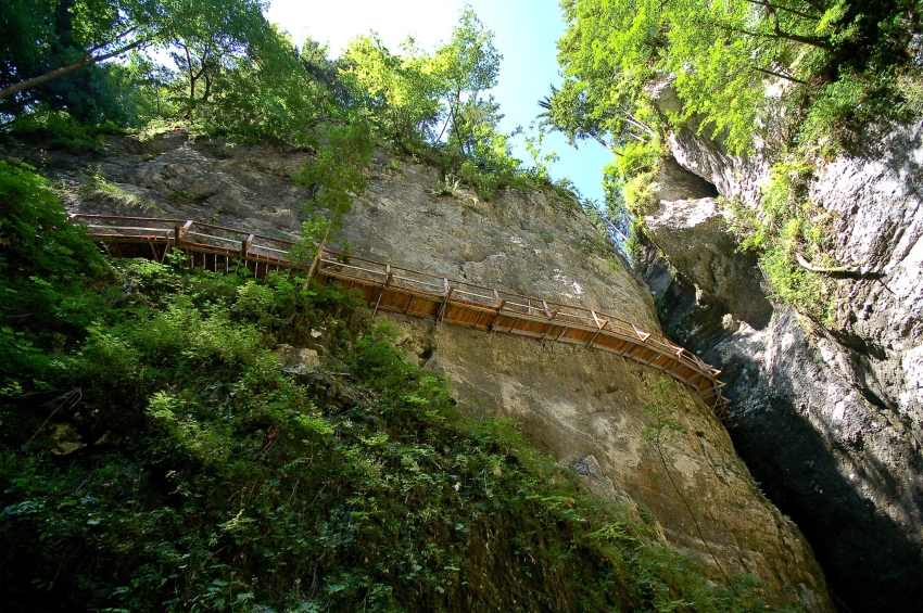 Krožna pot v Pokljuški soteski je prehodna 